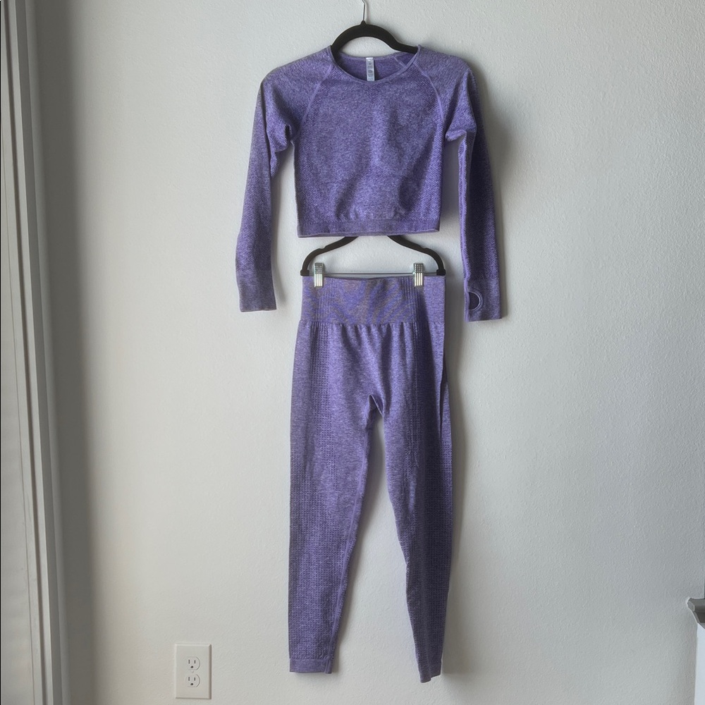 Top Look Purple Long Sleeve Crop Top and Leggings Set